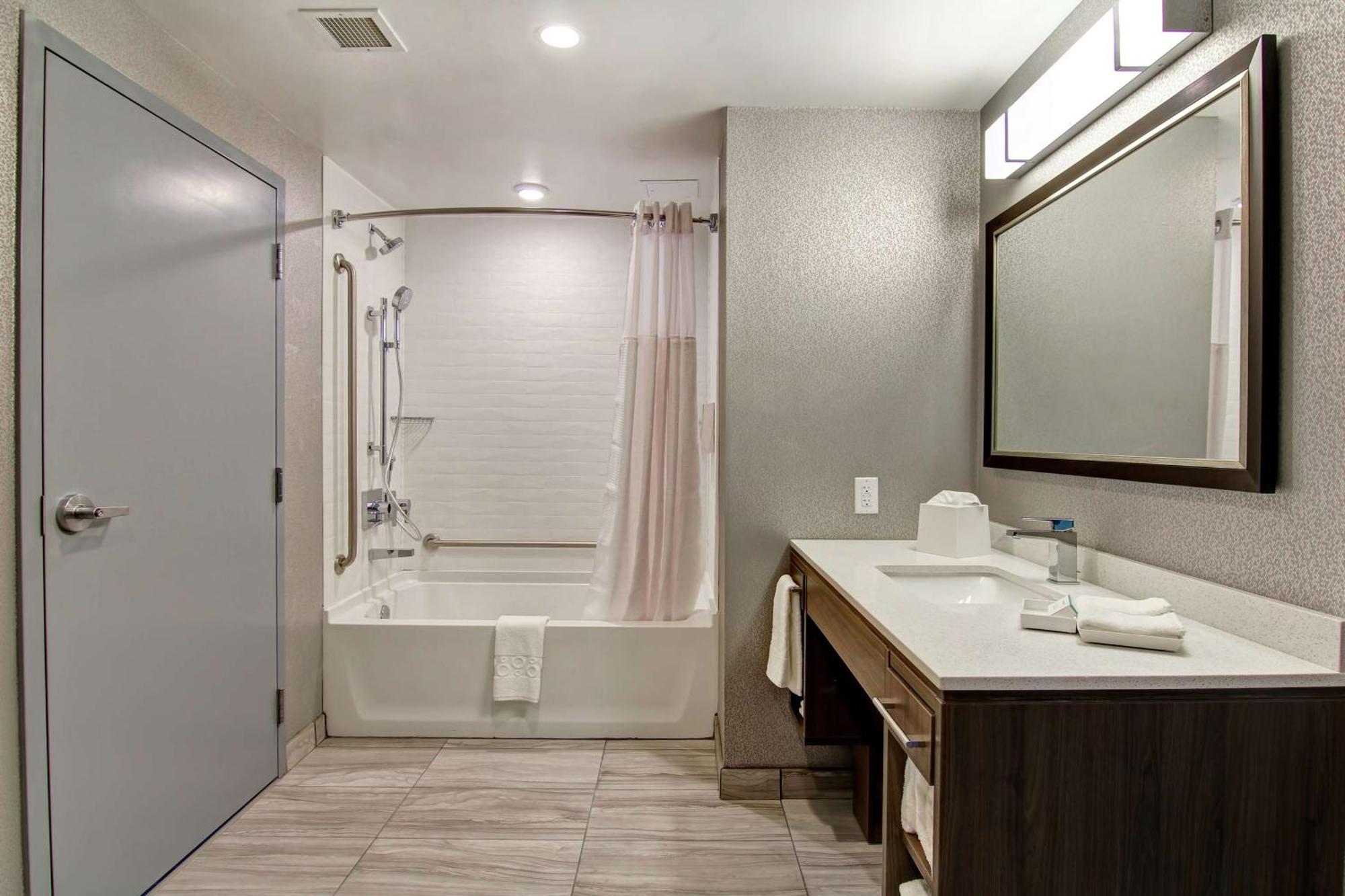 Home2 Suites By Hilton Edmonton South Eksteriør bilde